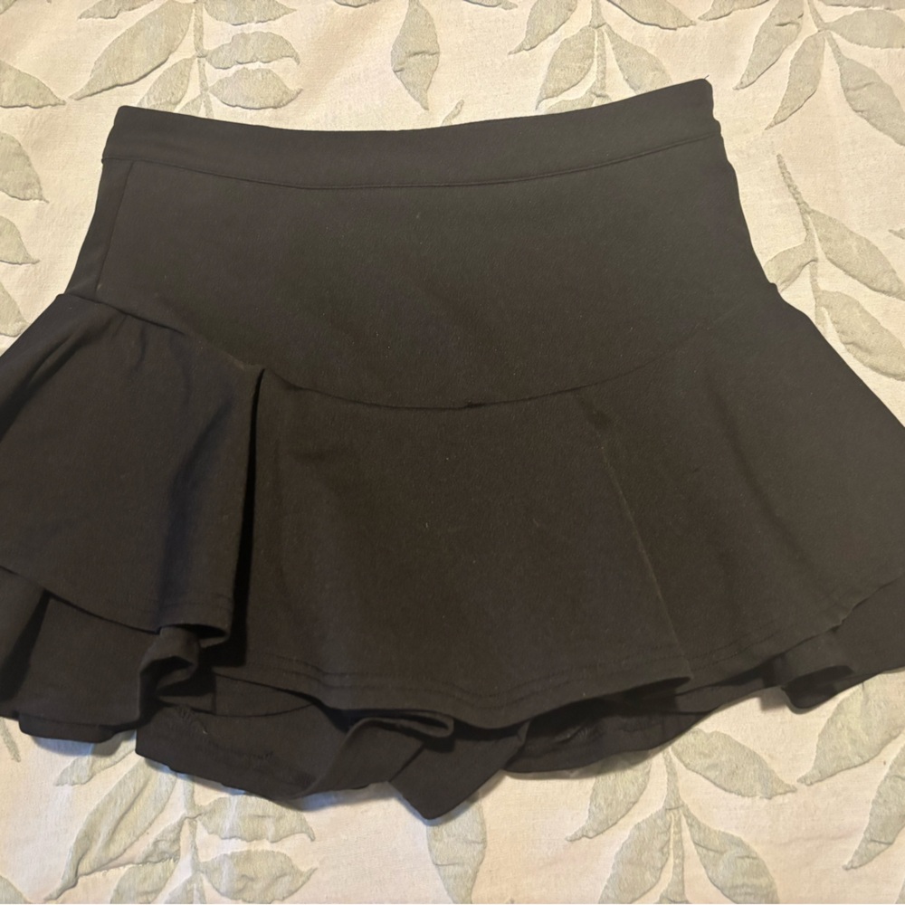 SHEIN Black Ruffle Skort